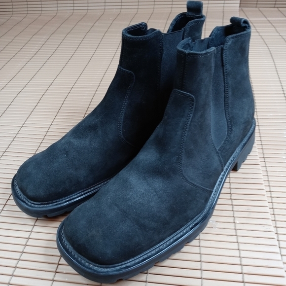 Kenneth Cole Reaction men's black suede pull on ch - Picture 2 of 9